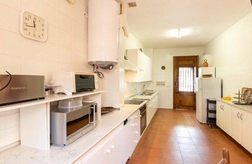 Melegis Cabaña | Casa con piscina, wifi y jardín