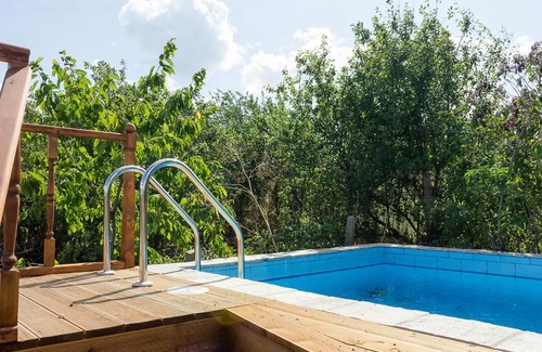 Kalimantsi Casa | Traditional Bulgarian House + Pool, Sauna and Garden