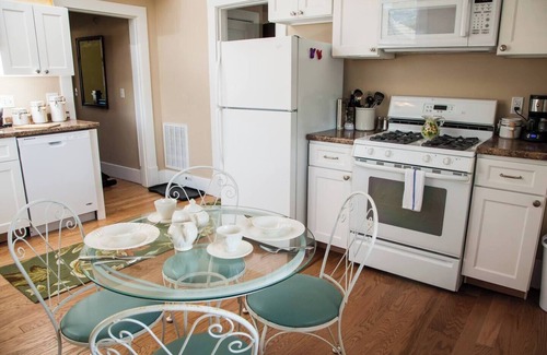 Forest Hills Apartamento | Traditional decor, 1 Brm, 1 Bath, Floor 3 US OPEN