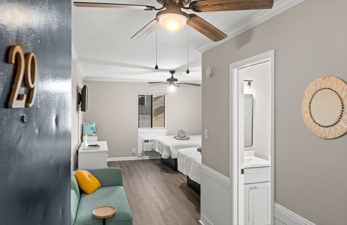 Carolina Beach Hotel | Traditional Double Queen Room Hotel- 2 Pools, Near Beach/Boardwalk, No Pets