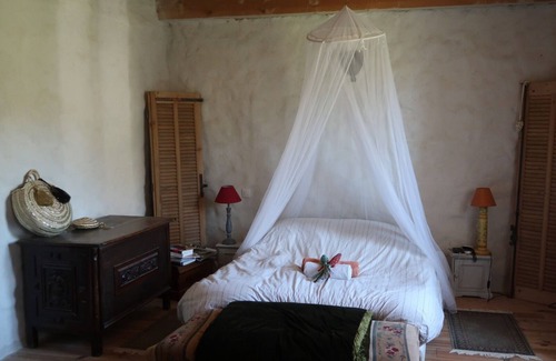 Sahune Otro | Traditional, family-run Provencal farmhouse