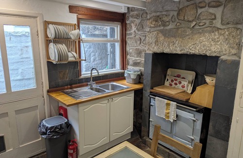 Mousehole Cabaña | Traditional Fisherman's Cottage with 3 bedrooms