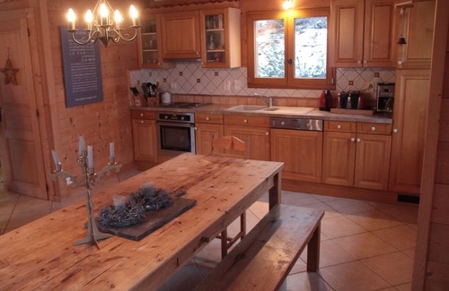 Bernex Chalet De Esquí | Chalet tradicional de Alta Saboya cerca del lago de Ginebra. 10 plazas