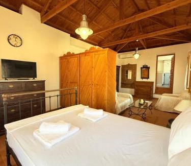 Pamfylla Casa | Traditional House