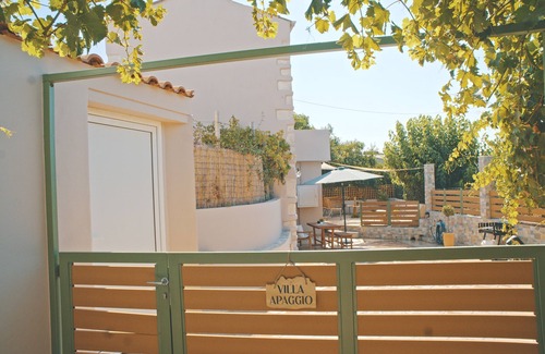 Plaka Casa | TRADITIONAL HOUSE