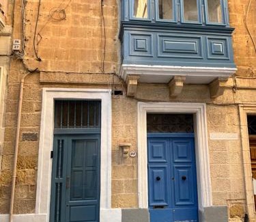 Cospicua Casa | Traditional House in Cospicua - Tal-Kajjik Guesthouse near Valletta Ferry Service