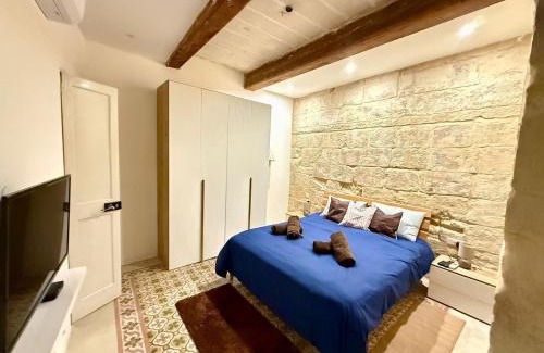 Cospicua Casa | Traditional House in Cospicua - Tal-Kajjik Guesthouse near Valletta Ferry Service