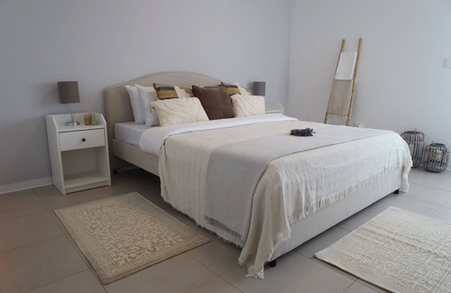 Sao Mancos Otro | Traditional house located inside an biodynamic tea farm, 20km from Évora.