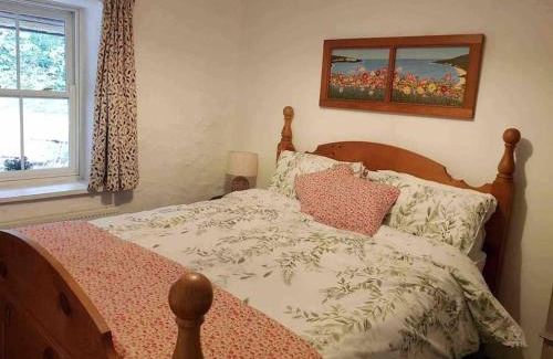 Enniskillen Casa | Traditional Irish Thatched Cottage