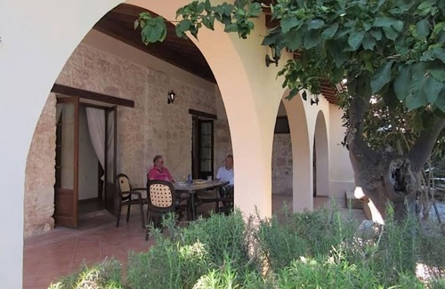Peyia Town Cabaña | Tradicional casa de pueblo restaurada