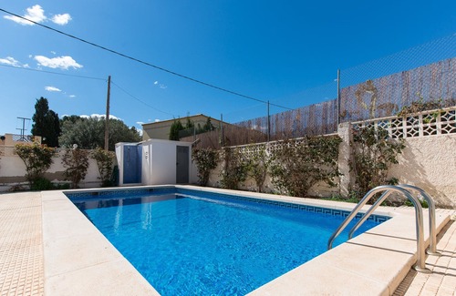 San Juan de Alicante Villa | Desinfeccion certificada y servicios de entrega a domicilio