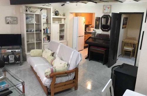 Sax Casa | CASA DE PUEBLO TRADICIONAL ESPAÑOLA INTERIOR SAX ALICANTE. DORMITORIO 6 CAMAS WIFI