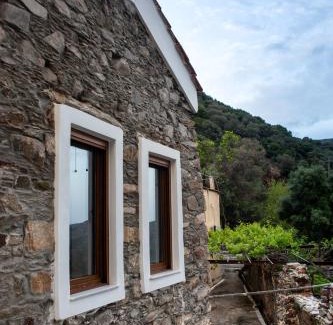 Kantanos-Selino Apartamento | Traditional stone build country house Shale