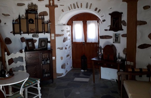 Lefkes Casa | Molino de viento tradicional construido en piedra