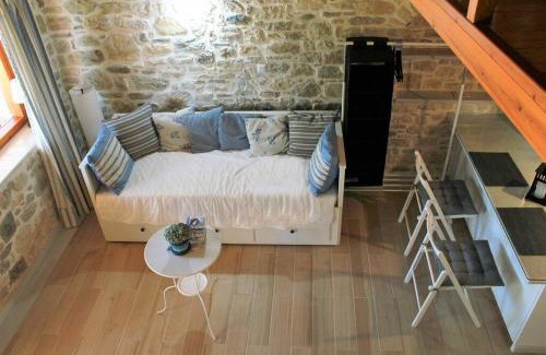 Pylos-Nestoras Apartamento | Traditional Stone House at Great Location