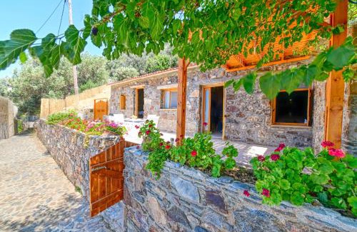 Keramoti Casa | Traditional Stone House with Mountain & Sea Views "KeramotisDream"