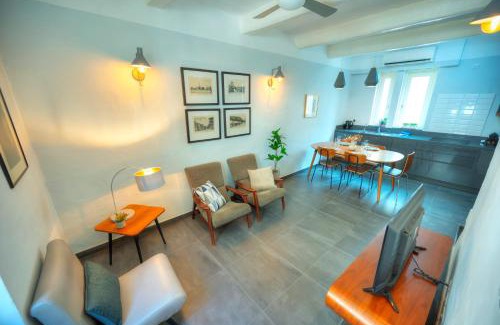 Floriana Casa | Traditional townhouse, terrace near Valletta WENG1-1