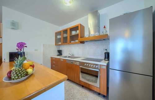 Sumartin Villa | Villa dálmata tradicional con piscina privada, vistas al mar, isla de Brac