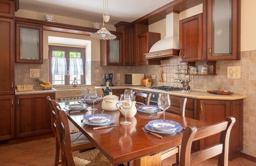 Momjan Villa | Villa Momiano / Traditional Villa Momiano with a swimming pool