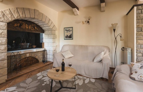 Momjan Villa | Villa Momiano / Traditional Villa Momiano with a swimming pool