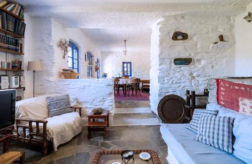 Kea Villa | Traditional Village House On Kea