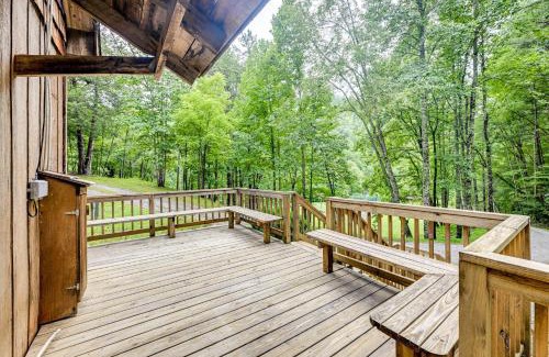 Franklin Casa | Trail Access and Tranquil Setting Franklin Retreat!