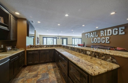 Deadwood Cabina | Trail Ridge Lodge-7 Bedroom 4 miles from Deadwood