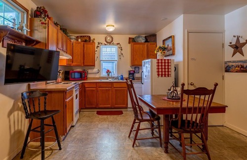 Cody Apartamento | ¡NUEVO! Retiro de River's Edge