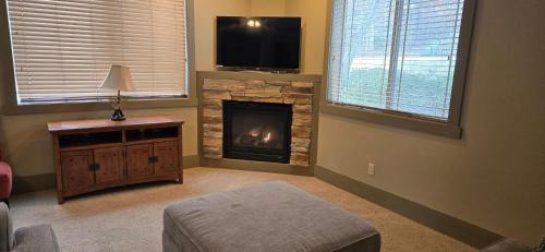 McHenry Casa | Trail's End