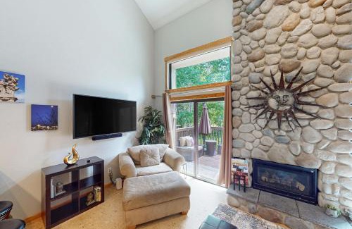 Elkhorn Village Apartamento | Trail & Tee Retreat