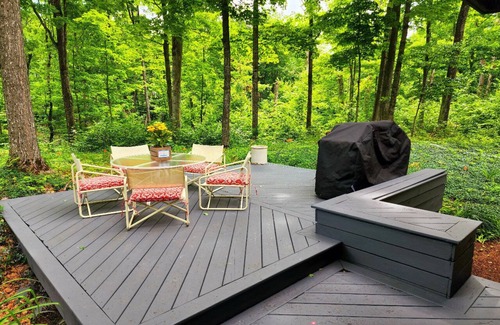 Birchwood Farms Casa | Trails End Cedar Lodge: Beautiful three bedroom home in Birchwood Farms