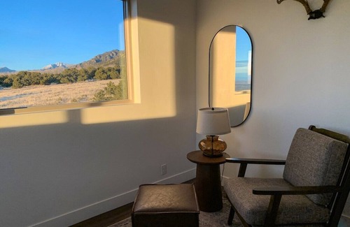 Zapata Cabina | Trails End Getaway · Modern Cabin w/ Hot Tub near Sand Dunes Nat'l Park