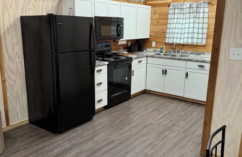 South Toledo Bend Cabina | Trails, Tails, & Scales - This listing has two Cabins Rental