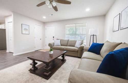 Bentonville Apartamento | Trailside Townhouse - Close to Downtown & Bike Trails