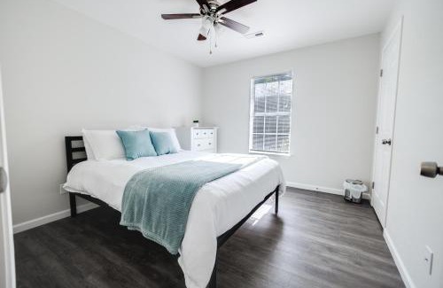 Bentonville Apartamento | Trailside Townhouse - Close to Downtown & Bike Trails