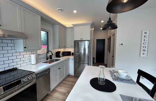Erin Casa | Trailway Coach House in Erin Ontario. explore the Elora Cataract Trailway