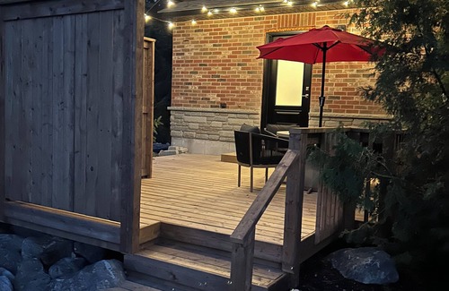 Erin Casa | Trailway Coach House in Erin Ontario. explore the Elora Cataract Trailway