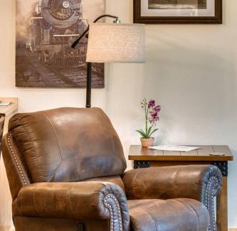 Cherokee Casa | Train Rides, Trails and Casino Fun is Your Smoky Hub