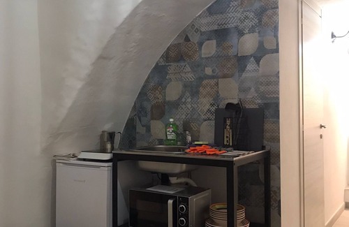 Isola del Borgo Antico Apartamento | TRAMONTANA apartment with whirlpool shower in the room