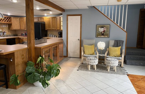 Taftville Casa | Tranquil 1 bedroom house close to casinos and parks with plenty of parking.