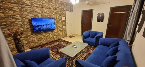 Pali Hill Apartamento | Tranquil - 1 BHK with Pocket Terrace