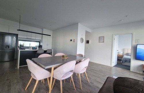Doncaster East Apartamento | Tranquil 2-bedroom apartment in Doncaster East with AC, WiFi