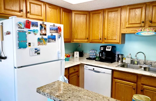 Ormond-by-the-Sea Condominio | Tranquil 2-bedroom condo with pool in Ormond Beach