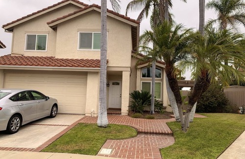 Lake Forest Casa | Tranquil 3 bed 2.5 bath Home with panoramic views and private backyard