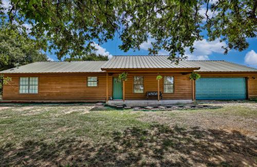 Thackerville Casa | Tranquil 3-Bedroom Cabin Near Winstar Casino