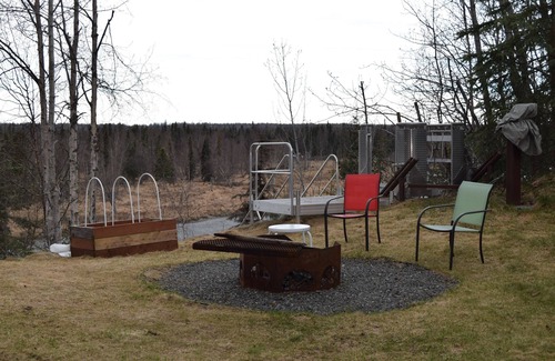 Soldotna Casa | Tranquil 3-bedroom house overlooking Kenai River