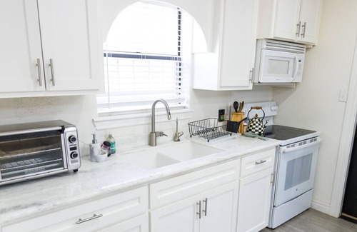 Harlingen Casa | Tranquil 3BR, 2BA Oasis Near Downtown – Your Perfect Home Away From Home