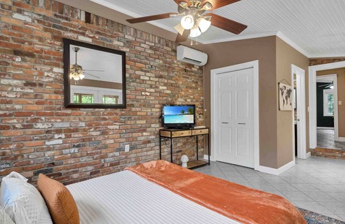 Lake Lorraine Apartamento | Tranquil 3BR Family Home in Shalimar Near Water