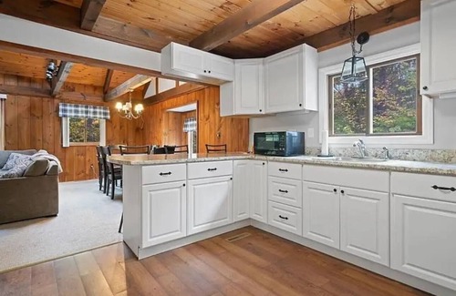 Freedom Casa | Tranquil 4-bedroom house with fireplace in charming Freedom on Ossipee Lake