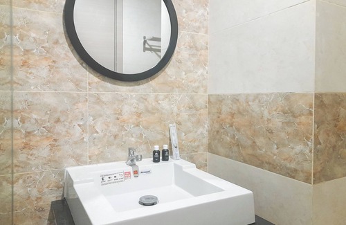 Mlati Apartamento | Tranquil And Modern Studio At Mataram City Apartment